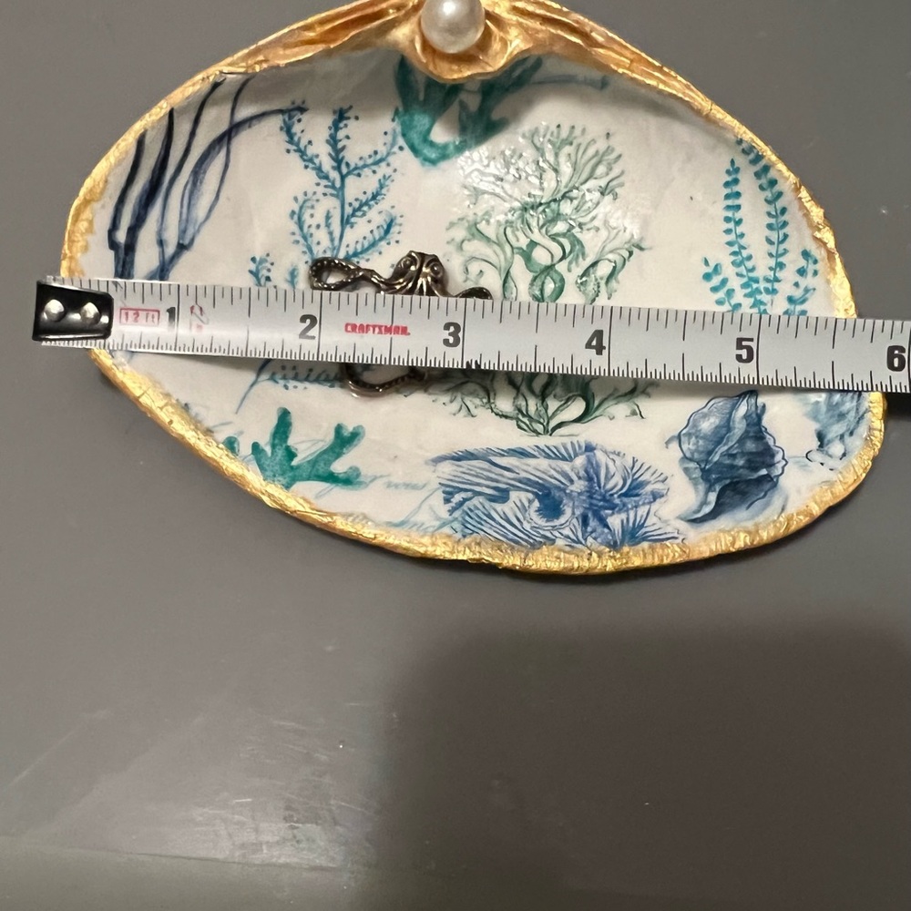 Decorated clam shell - Picture 4 of 6